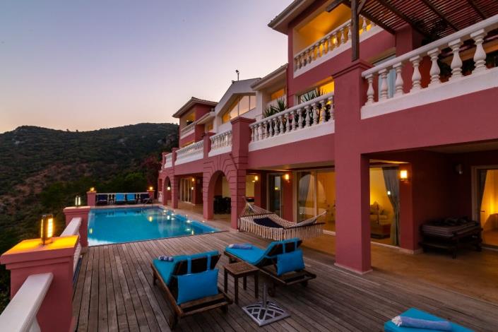 Image No.49-9 Bed Villa for sale