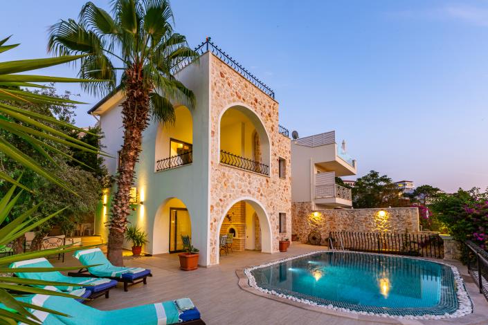 Image No.1-4 Bed Villa for sale