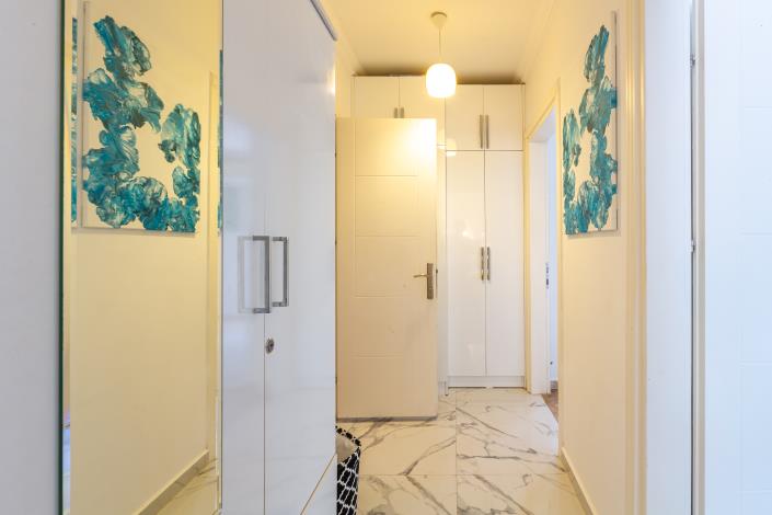 Image No.20-2 Bed Apartment for sale