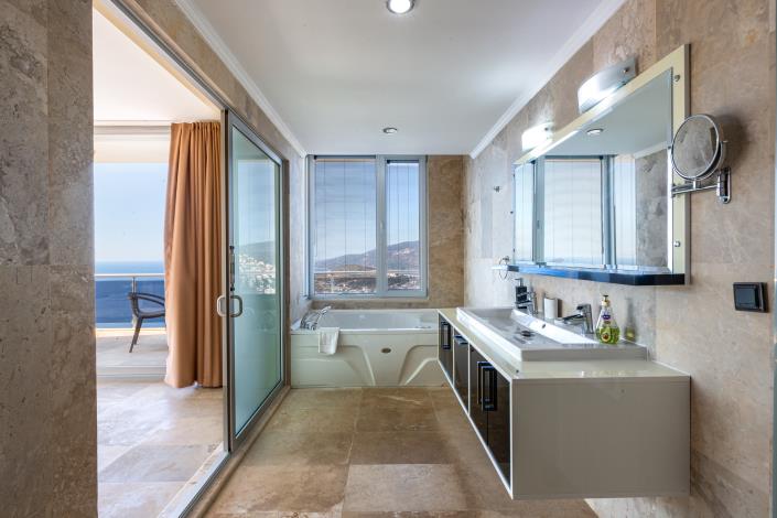 Image No.24-6 Bed Villa for sale