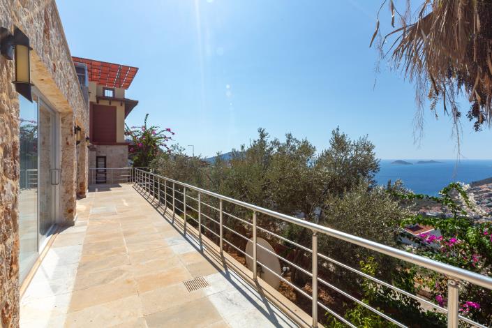 Image No.25-6 Bed Villa for sale