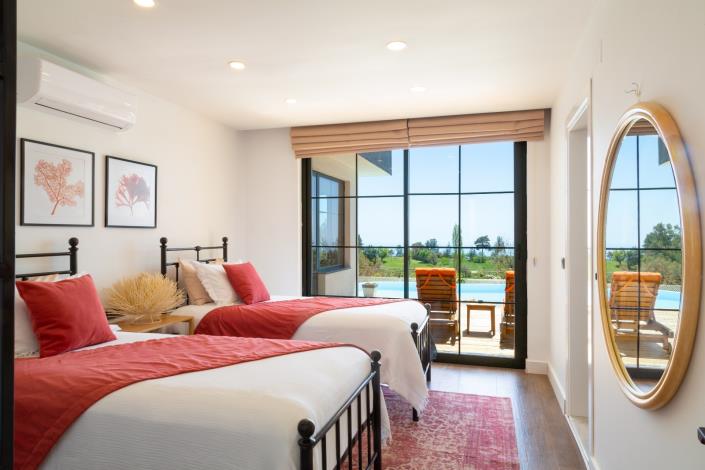 Image No.11-2 Bed Villa for sale