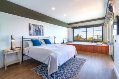 WhatsApp-Image-2025-10-31-at-17-25-37