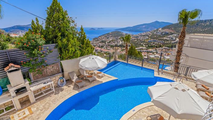 Image No.2-Villa de 5 chambres à vendre à Kalkan