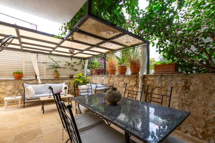 Image No.18-3 Bed Villa for sale