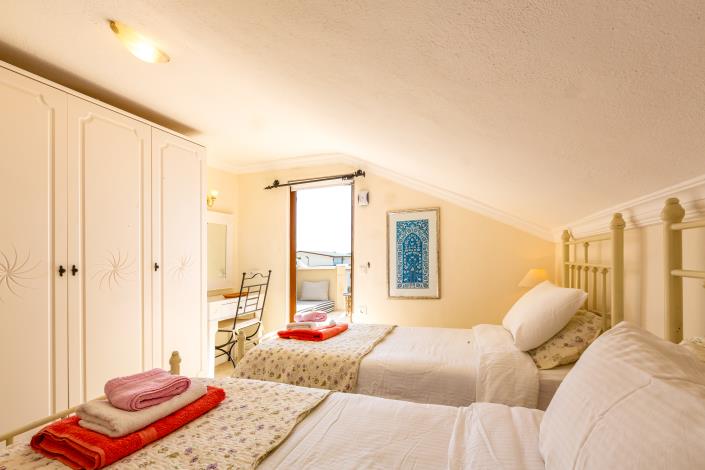 Image No.37-3 Bed Villa for sale