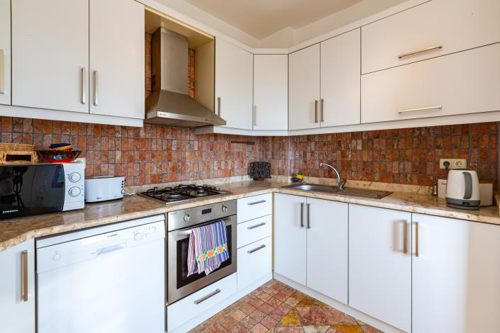 Image No.12-2 Bed Apartment for sale