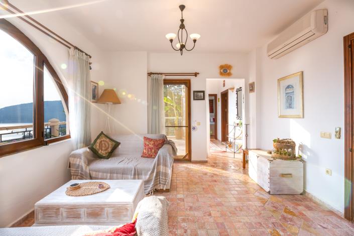 Image No.16-2 Bed Apartment for sale