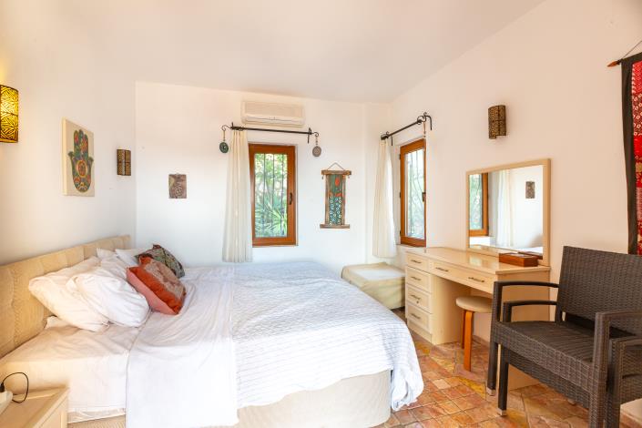 Image No.19-2 Bed Apartment for sale