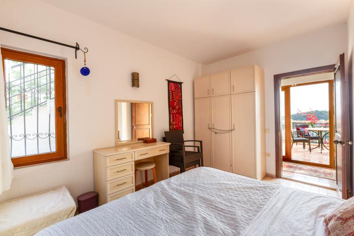 Image No.20-2 Bed Apartment for sale