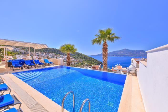 Image No.2-5 Bed Villa for sale