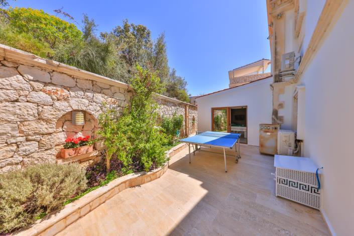 Image No.8-5 Bed Villa for sale