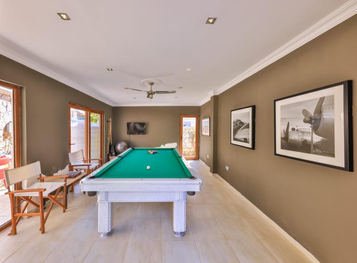 Image No.10-5 Bed Villa for sale