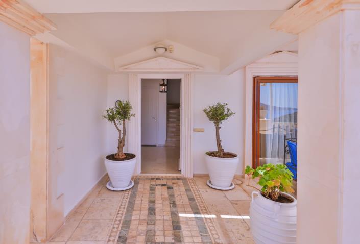 Image No.15-5 Bed Villa for sale