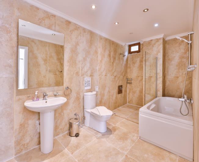 Image No.26-5 Bed Villa for sale