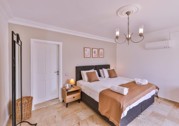 Image No.30-5 Bed Villa for sale