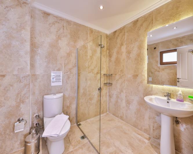 Image No.40-5 Bed Villa for sale