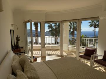 WhatsApp-Image-2025-12-16-at-12-26-53