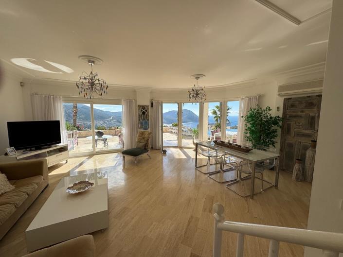 Image No.9-2 Bed Apartment for sale