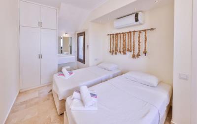 WhatsApp-Image-2025-12-19-at-16-08-50--5-