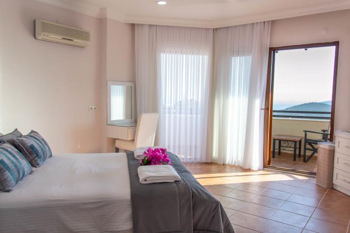 Image No.22-3 Bed Villa for sale