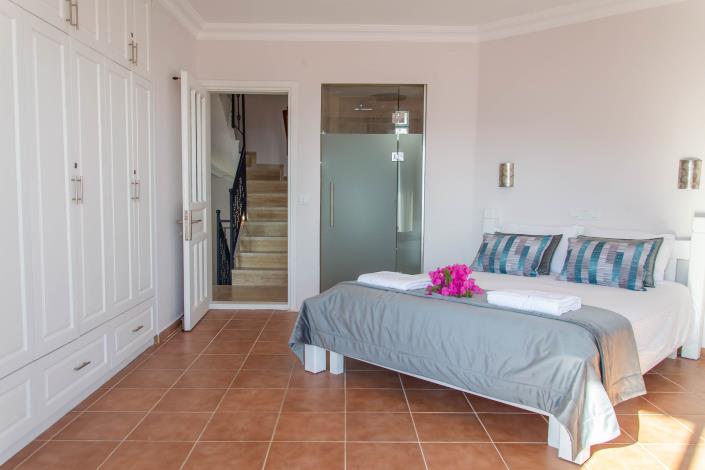 Image No.21-3 Bed Villa for sale