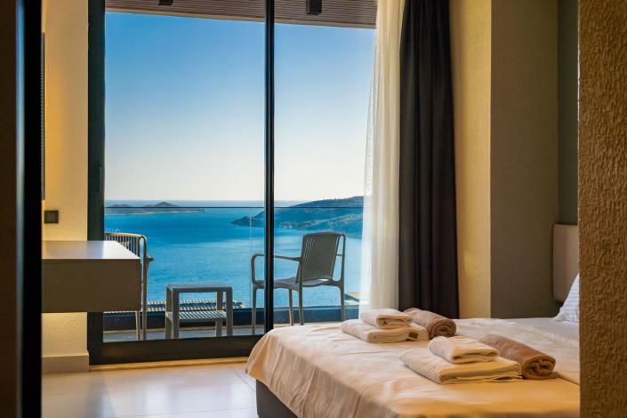 Image No.10-3 Bed Villa for sale