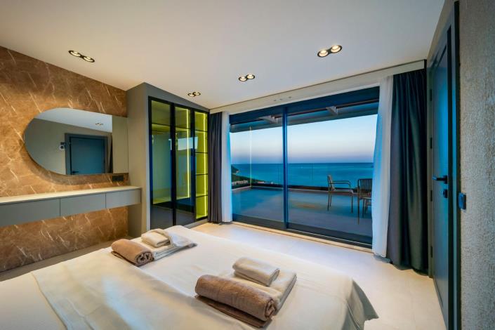 Image No.9-3 Bed Villa for sale