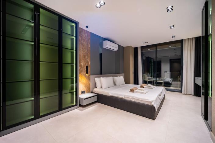 Image No.20-3 Bed Villa for sale