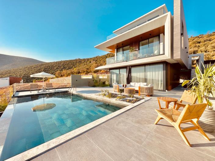 Image No.2-3 Bed Villa for sale