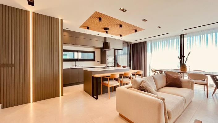 Image No.9-3 Bed Villa for sale