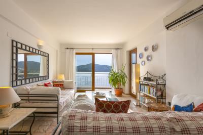 komurluk_Apt_need_company-2