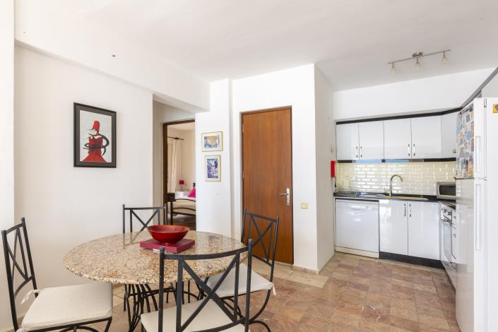 Image No.8-2 Bed Apartment for sale