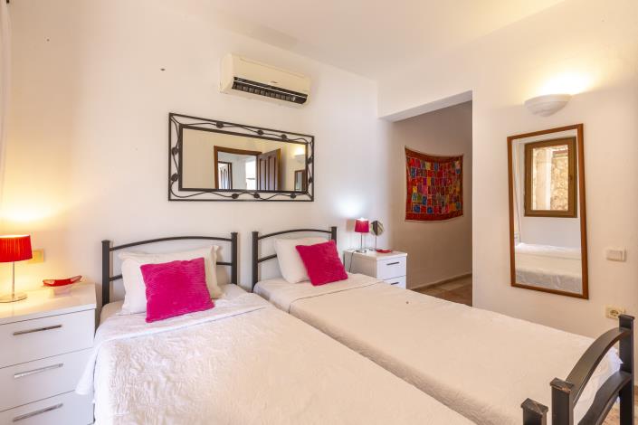 Image No.18-2 Bed Apartment for sale