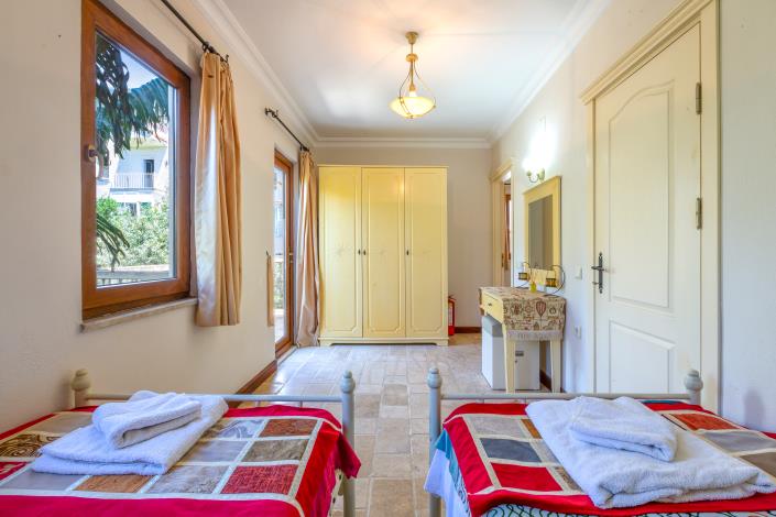 Image No.17-3 Bed Villa for sale