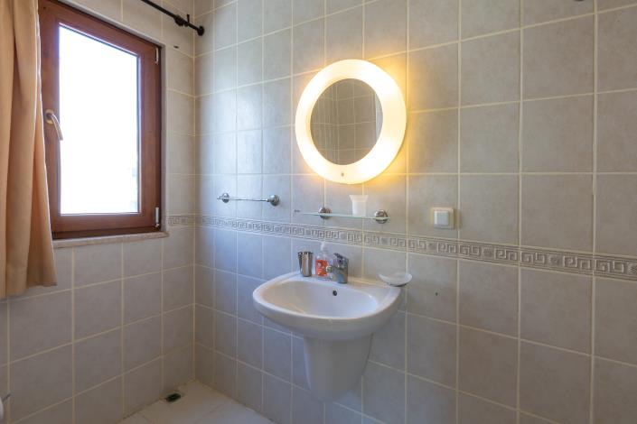 Image No.19-3 Bed Villa for sale