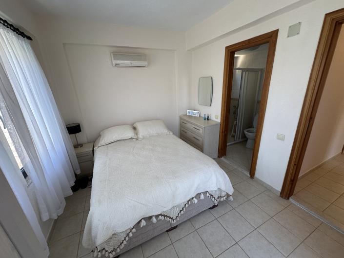 Image No.17-3 Bed Apartment for sale