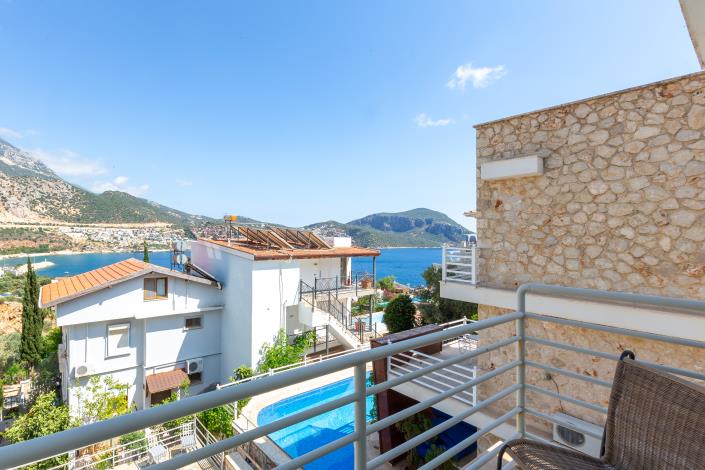 Image No.17-3 Bed Villa for sale