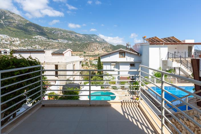 Image No.27-3 Bed Villa for sale