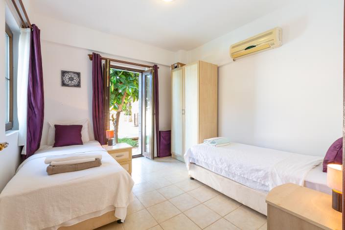 Image No.23-2 Bed Apartment for sale