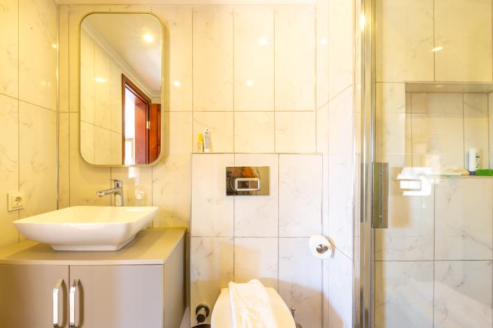 Image No.28-2 Bed Apartment for sale
