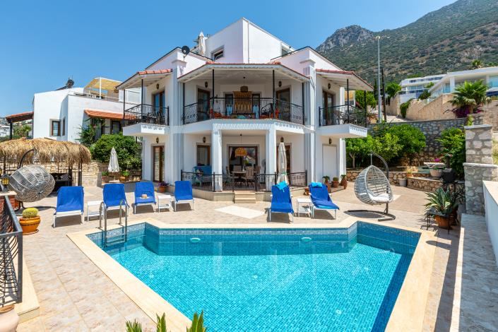Image No.2-4 Bed Villa for sale
