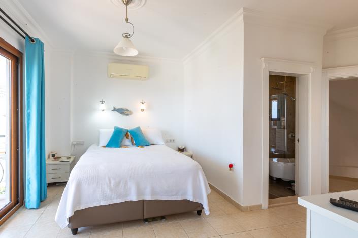 Image No.21-4 Bed Villa for sale