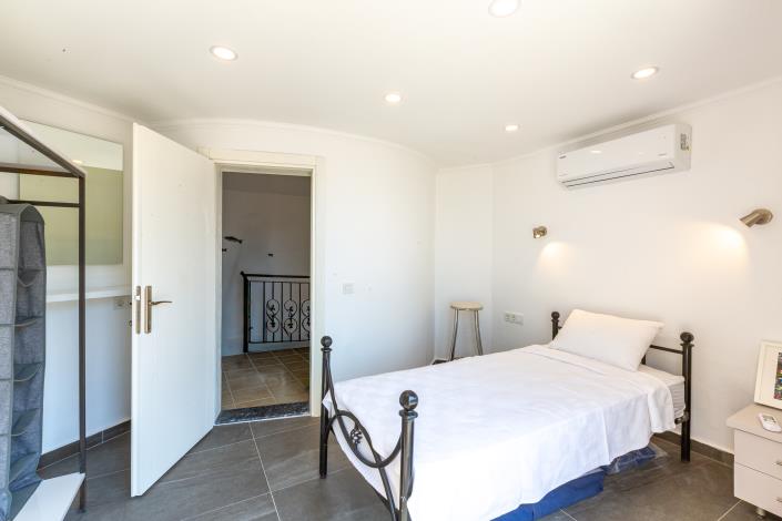 Image No.37-4 Bed Villa for sale