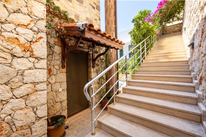 Image No.4-4 Bed Villa for sale