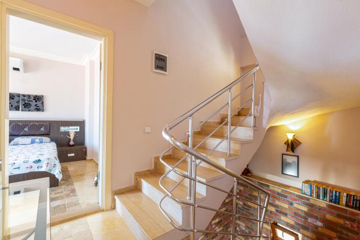 Image No.29-4 Bed Villa for sale