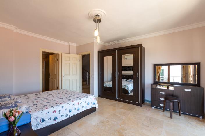 Image No.32-4 Bed Villa for sale