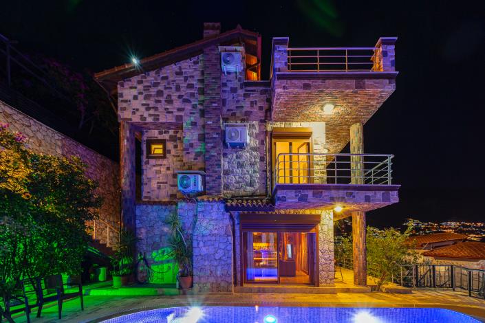 Image No.57-4 Bed Villa for sale