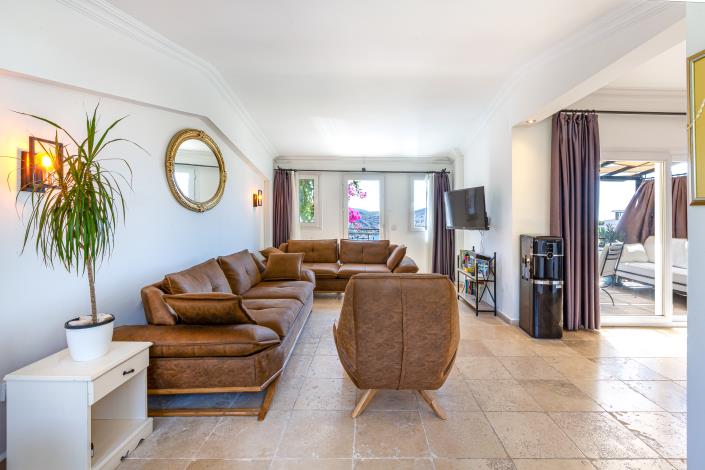 Image No.24-2 Bed Apartment for sale