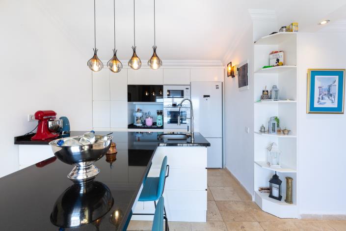 Image No.30-2 Bed Apartment for sale